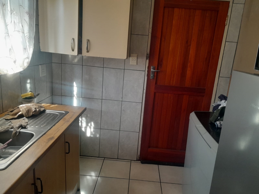 2 Bedroom Property for Sale in Rustenburg Central North West